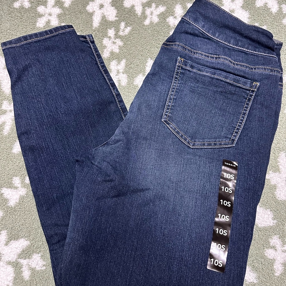 Torrid Dark Blue Jeggings